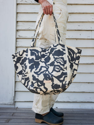 Canvas Tote Bag in 'Vine Black'