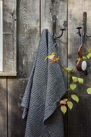 Linen Cotton Waffle Towels in 'Iron'