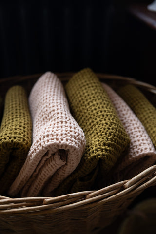 Simple Waffle Bath Towel in 2 Colors