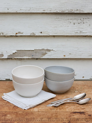 The Farmhouse Dessert Bowl - in 2 Colors