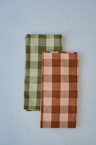 Everyday Gingham Dinner Napkins in 2 Colors